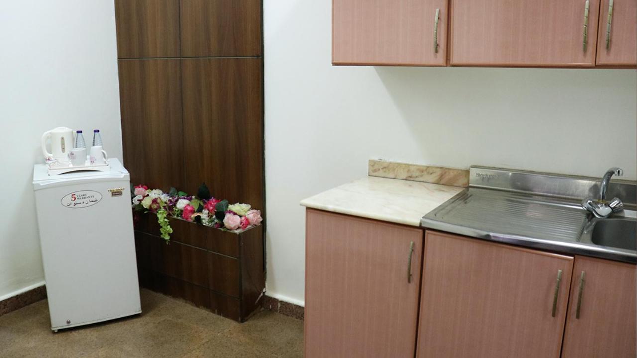 Al Farhan Hotel Suites 리야드 외부 사진