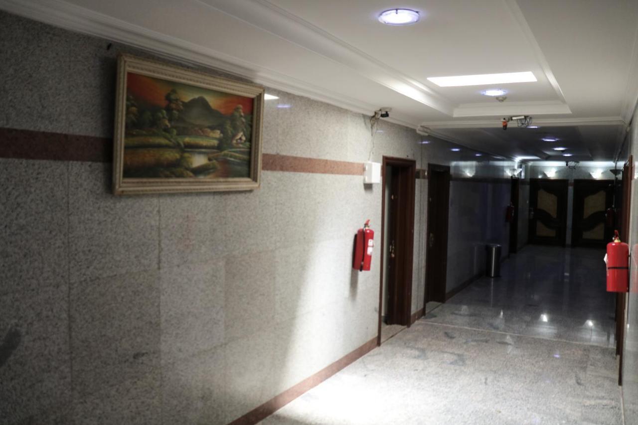 Al Farhan Hotel Suites 리야드 외부 사진