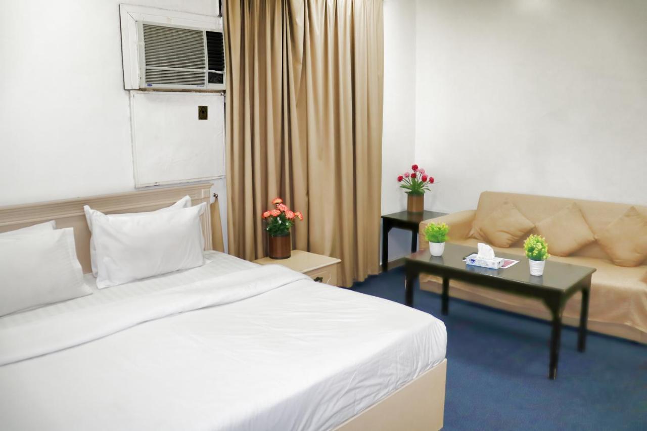 Al Farhan Hotel Suites 리야드 외부 사진