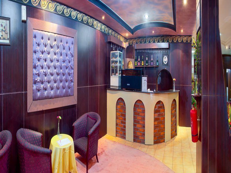 Al Farhan Hotel Suites 리야드 외부 사진